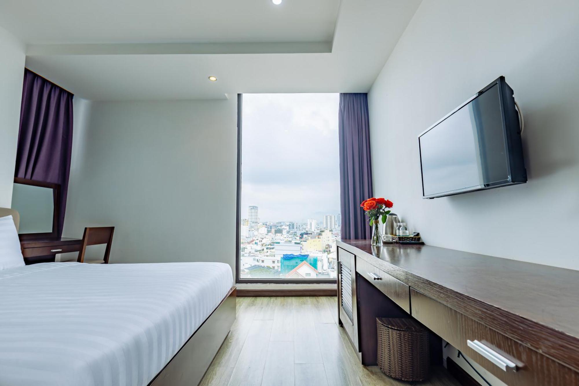 Golden Sun Apartment By New Sky Travel Da Nang Exterior photo