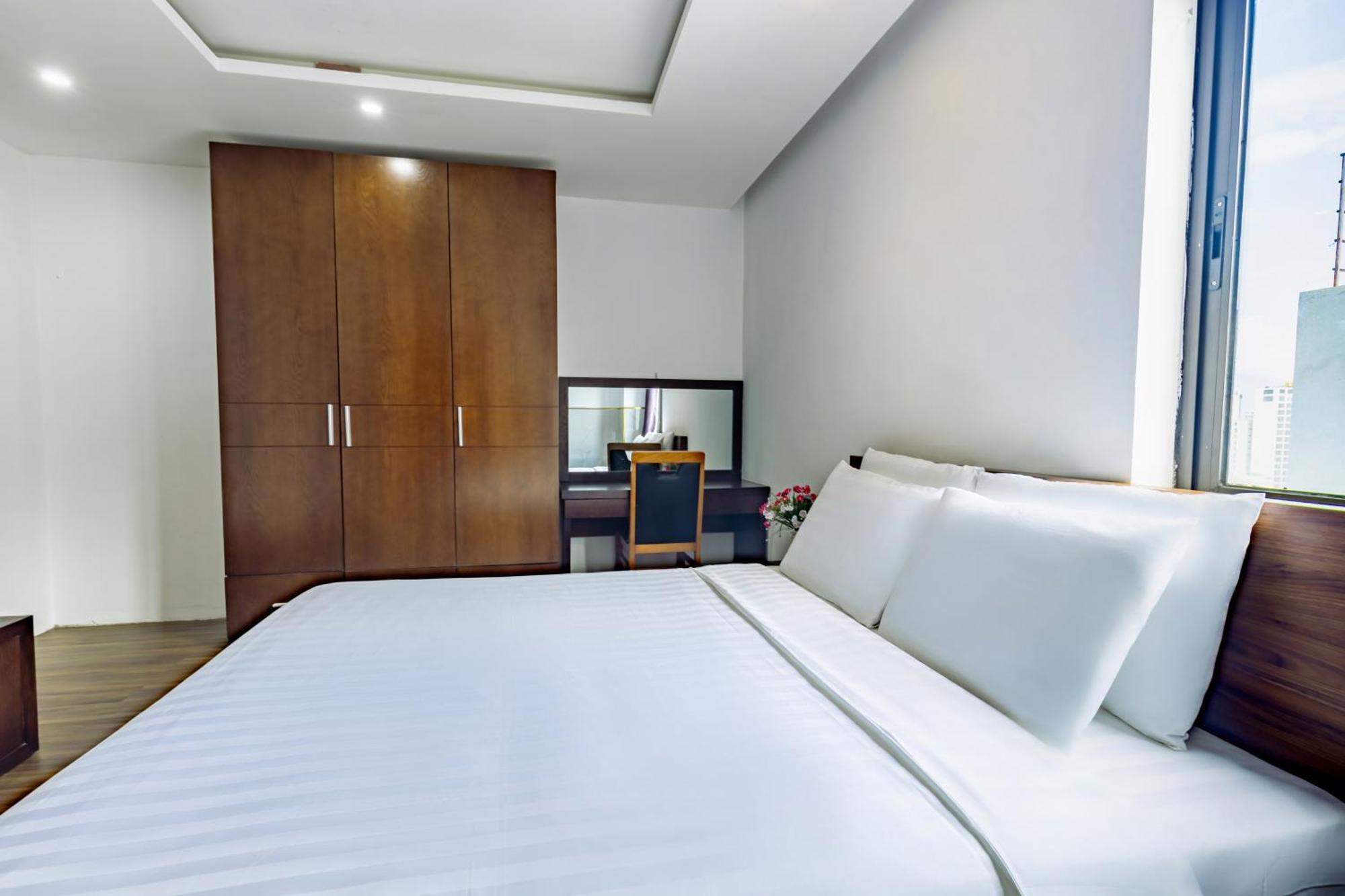 Golden Sun Apartment By New Sky Travel Da Nang Exterior photo